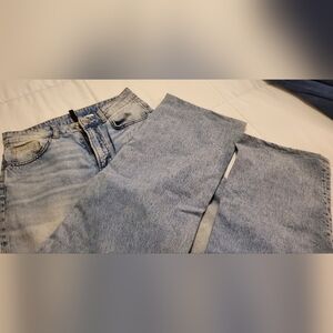 Women's Light Blue Jeans